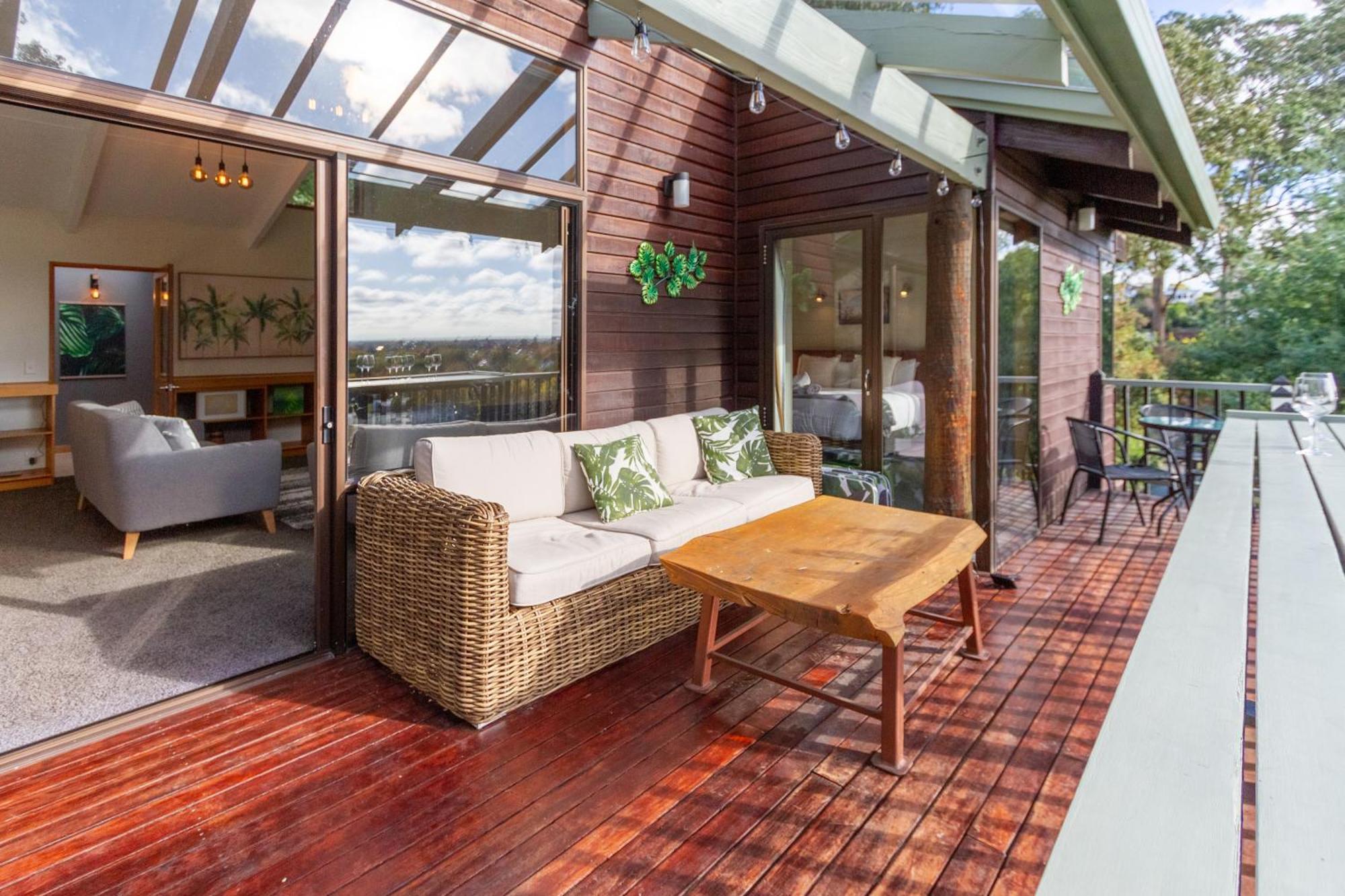Sherwood Lodge 4-Bedroom Holiday Home With Spectacular Views Крайстчёрч Экстерьер фото
